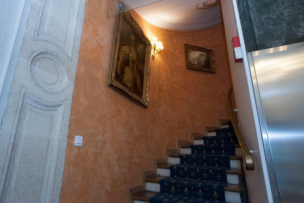 Hotel Plaza Elysees Paris Luaran gambar